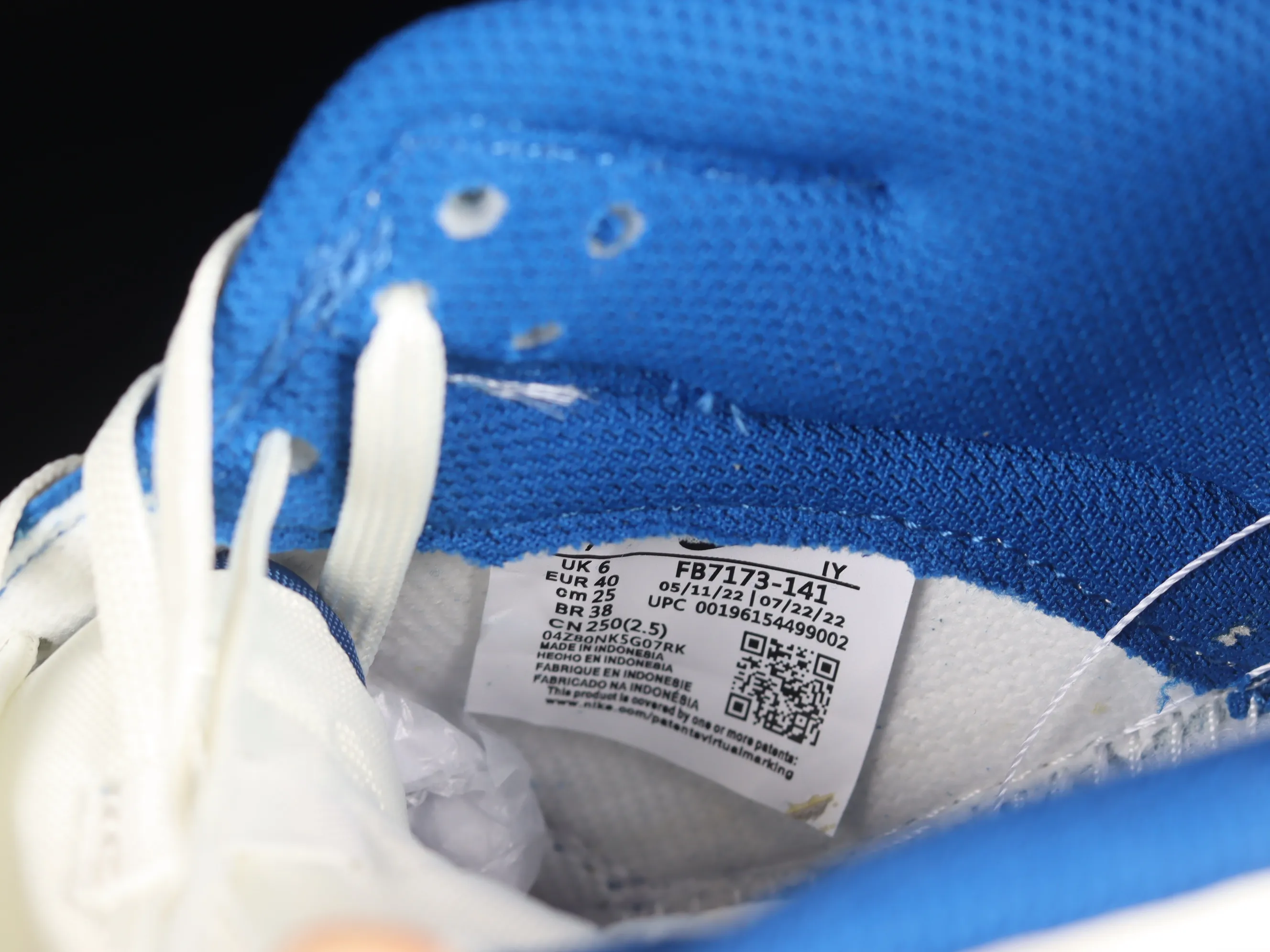 All categories Nk SB Dunk series Nk SB Dunk Low low-top sneakers Nk SB Dunk Low white and blue color SB smashed rebound high-top sneakers FB7173-141